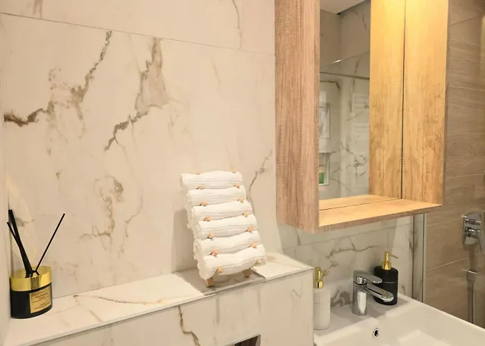 Luxury Old Town Center *